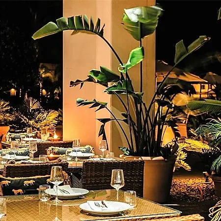 Wyndham Grand فندق 5*