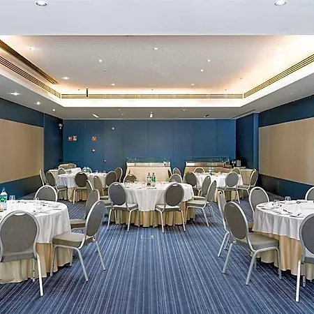 Wyndham Grand فندق 5*